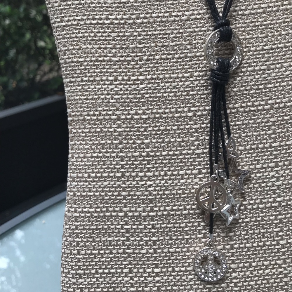 Necklace - Picture 2 of 3
